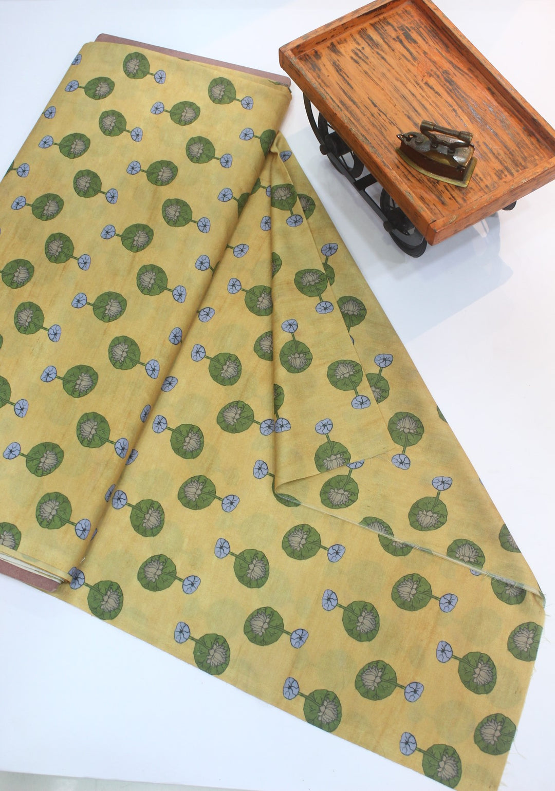 Printed muslin fabric