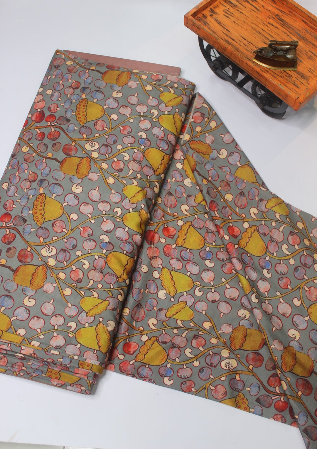 Printed muslin fabric