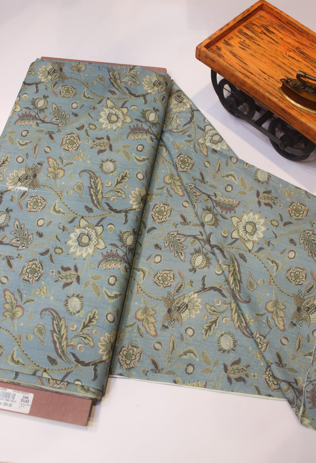 Printed muslin fabric