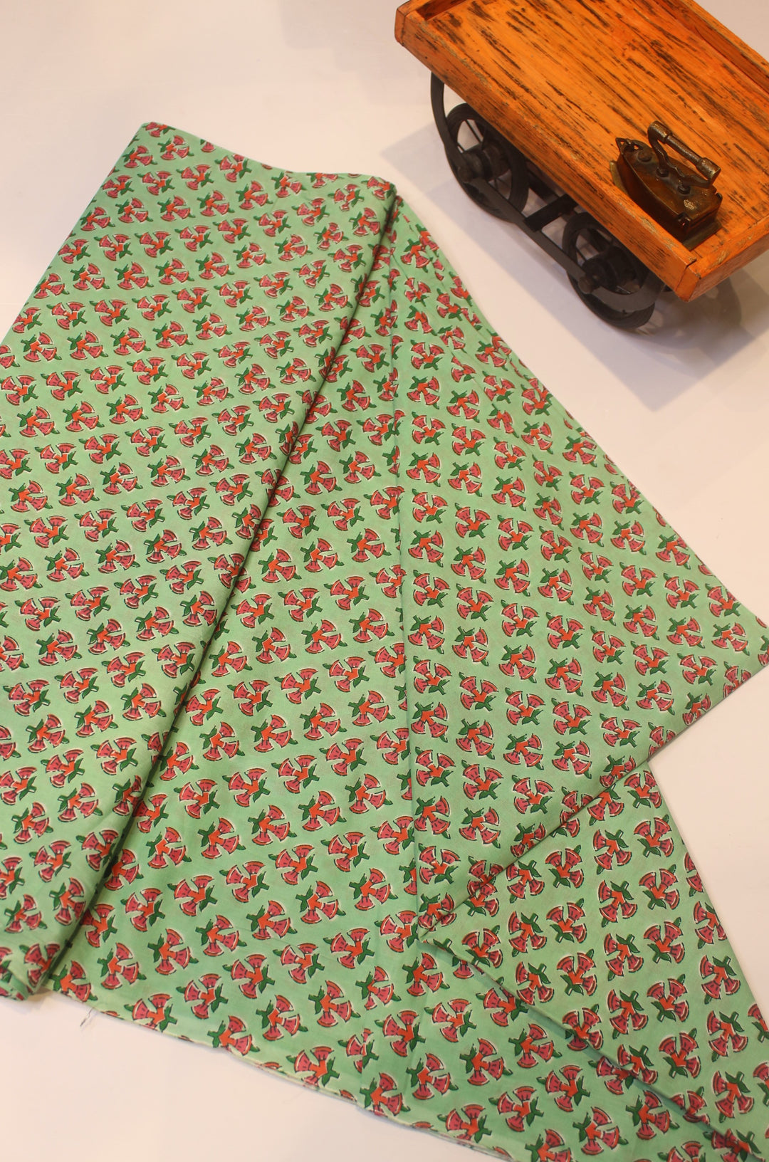 Printed muslin fabric