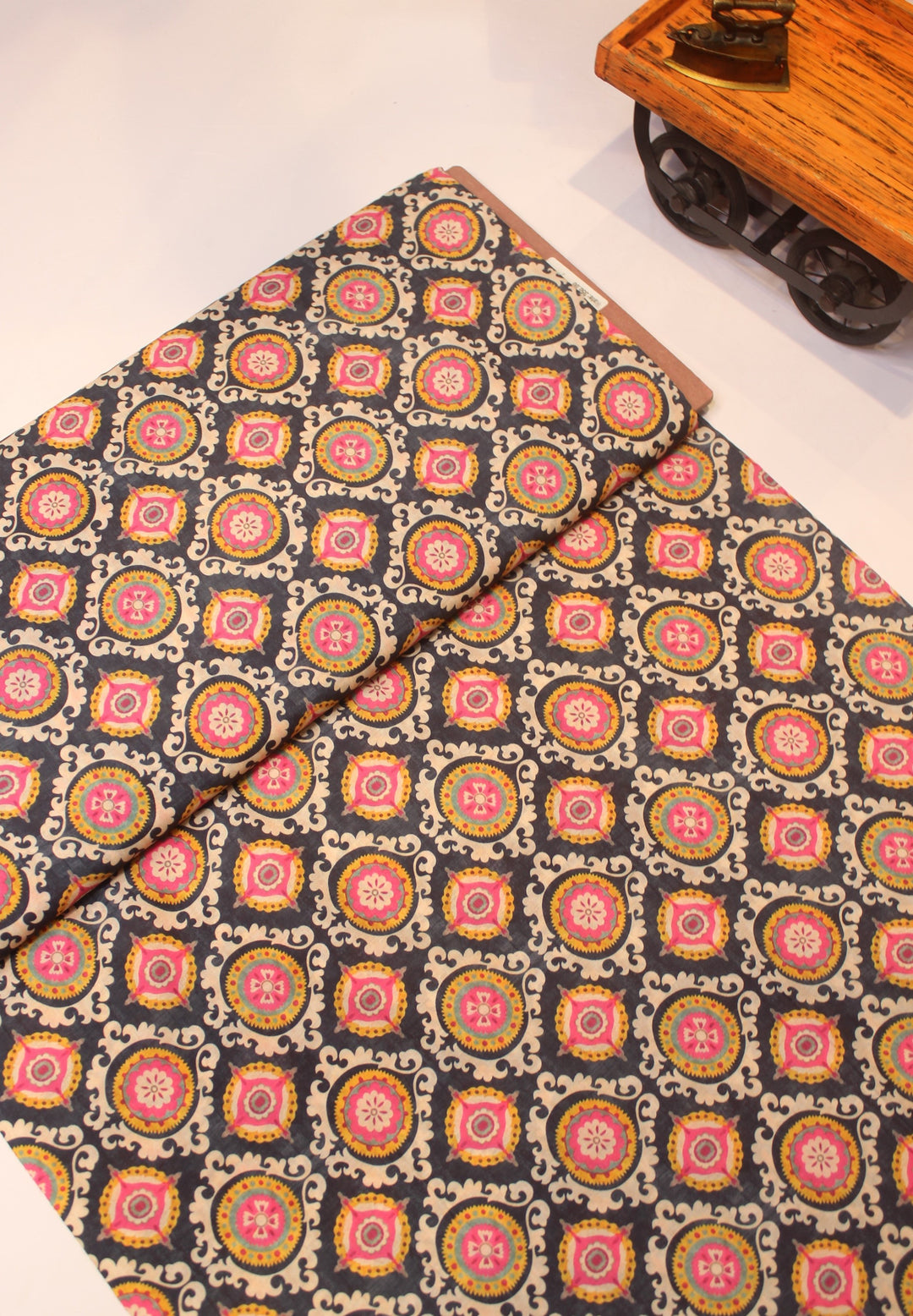 Printed muslin fabric