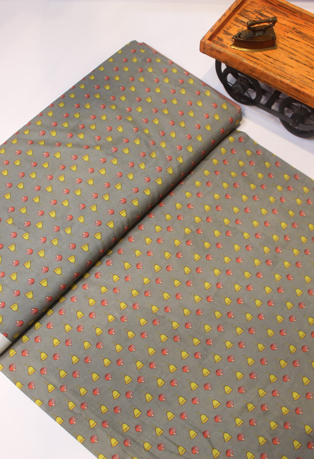 Printed muslin fabric