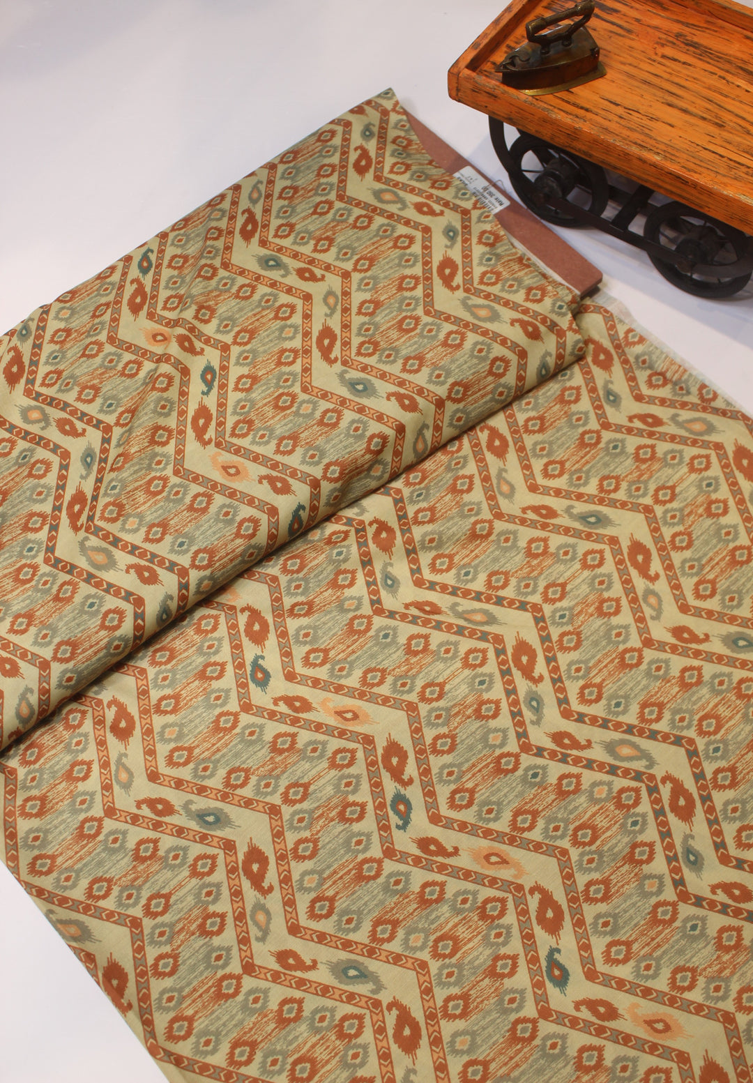 Printed muslin fabric