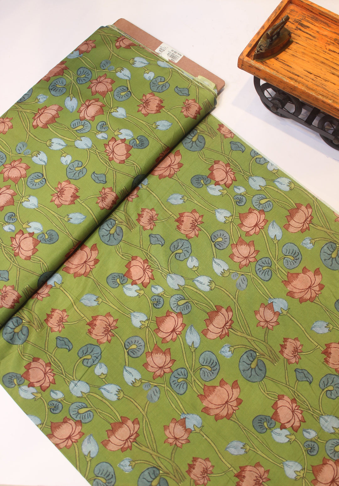Printed muslin fabric