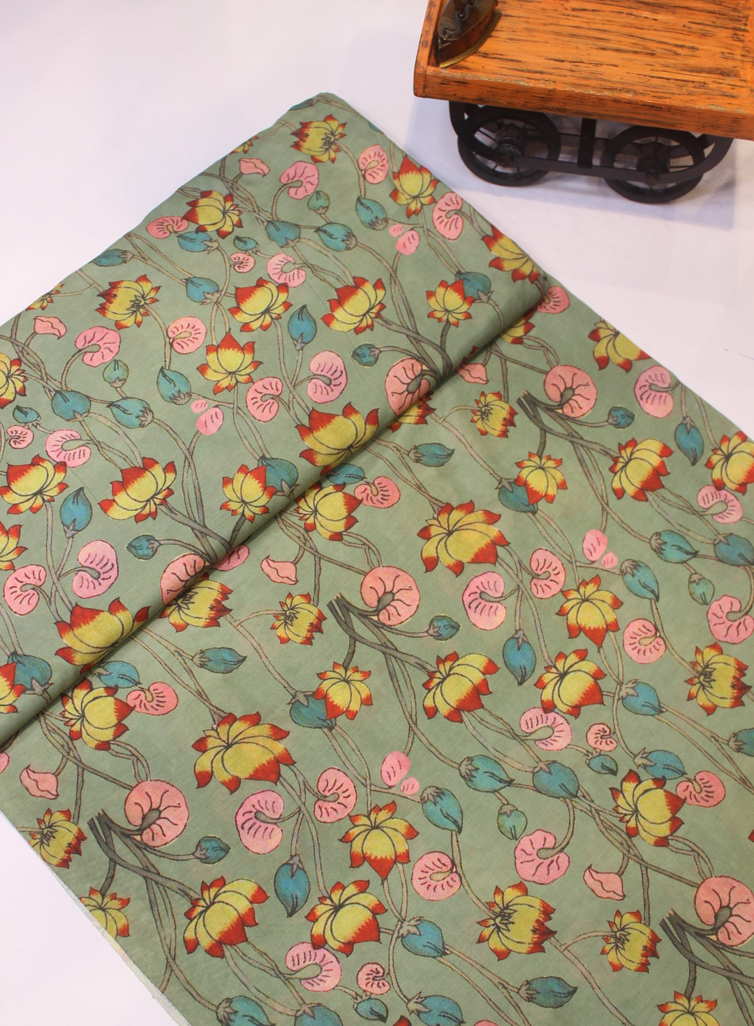 Printed muslin fabric