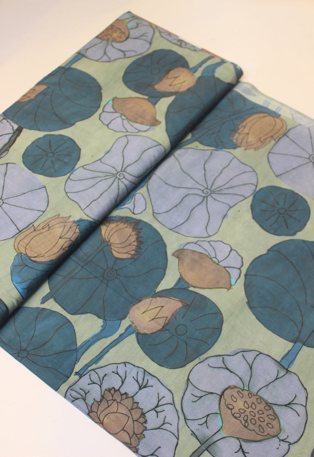 Printed muslin fabric