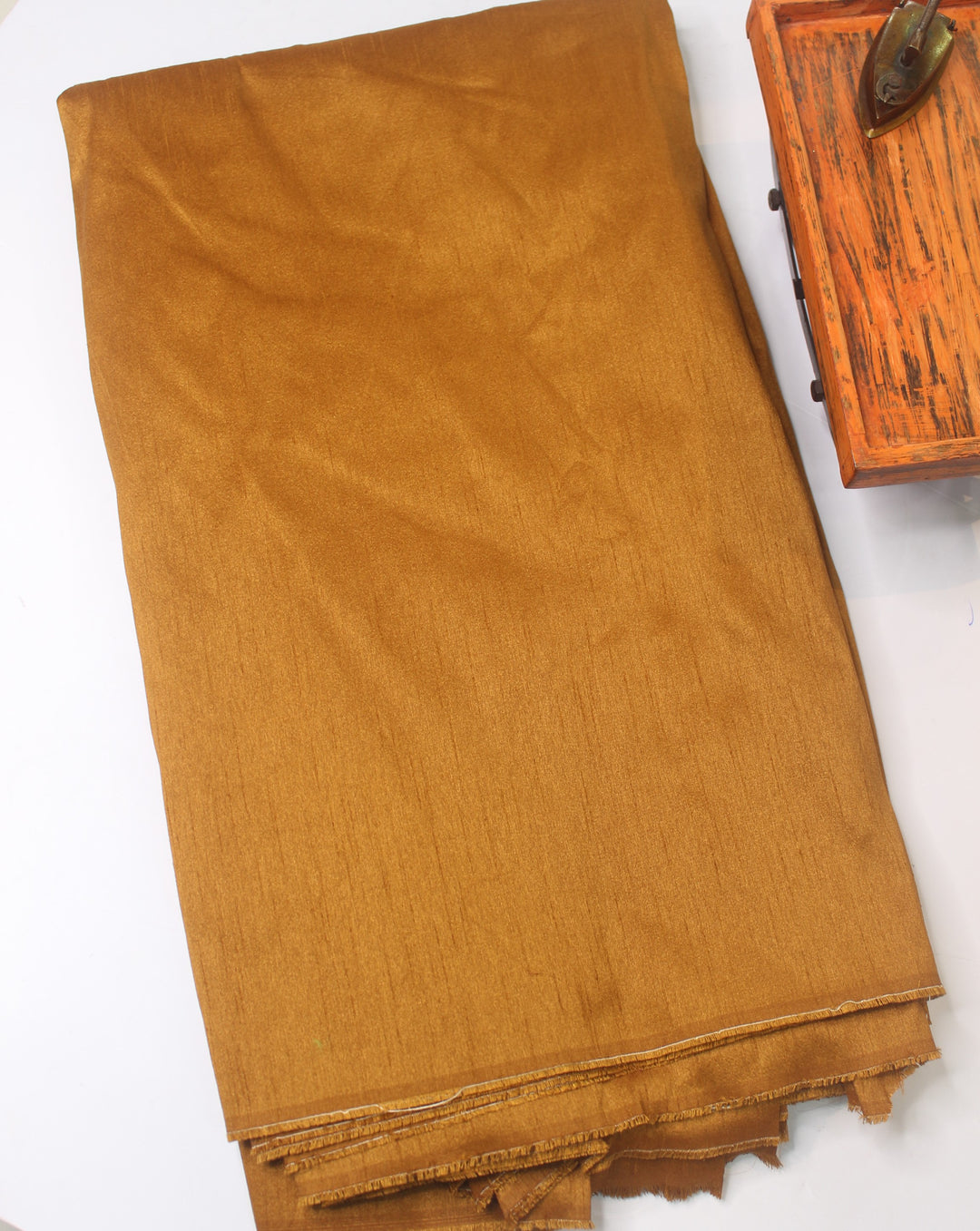Raw silk fabric