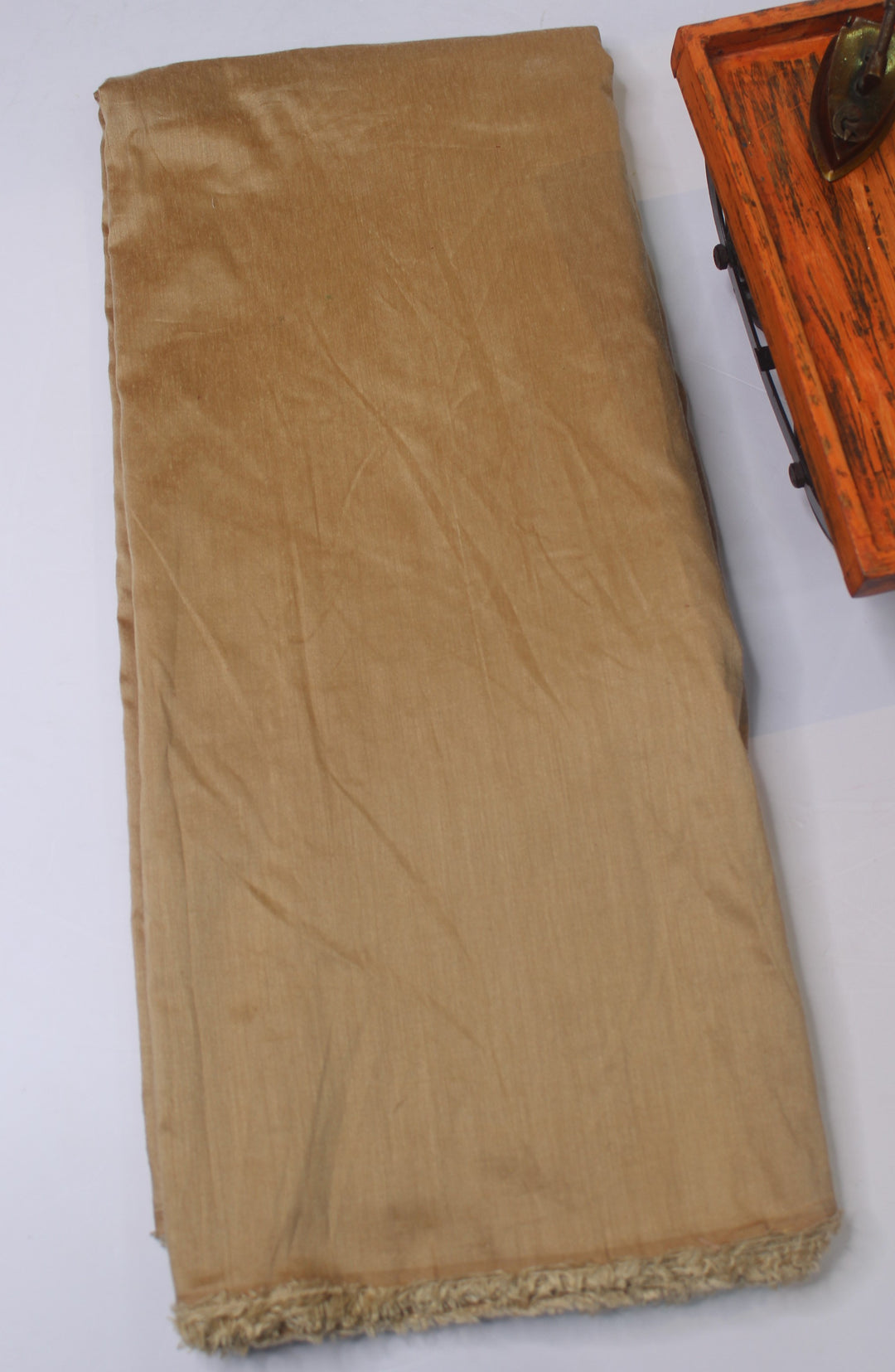 Raw silk fabric