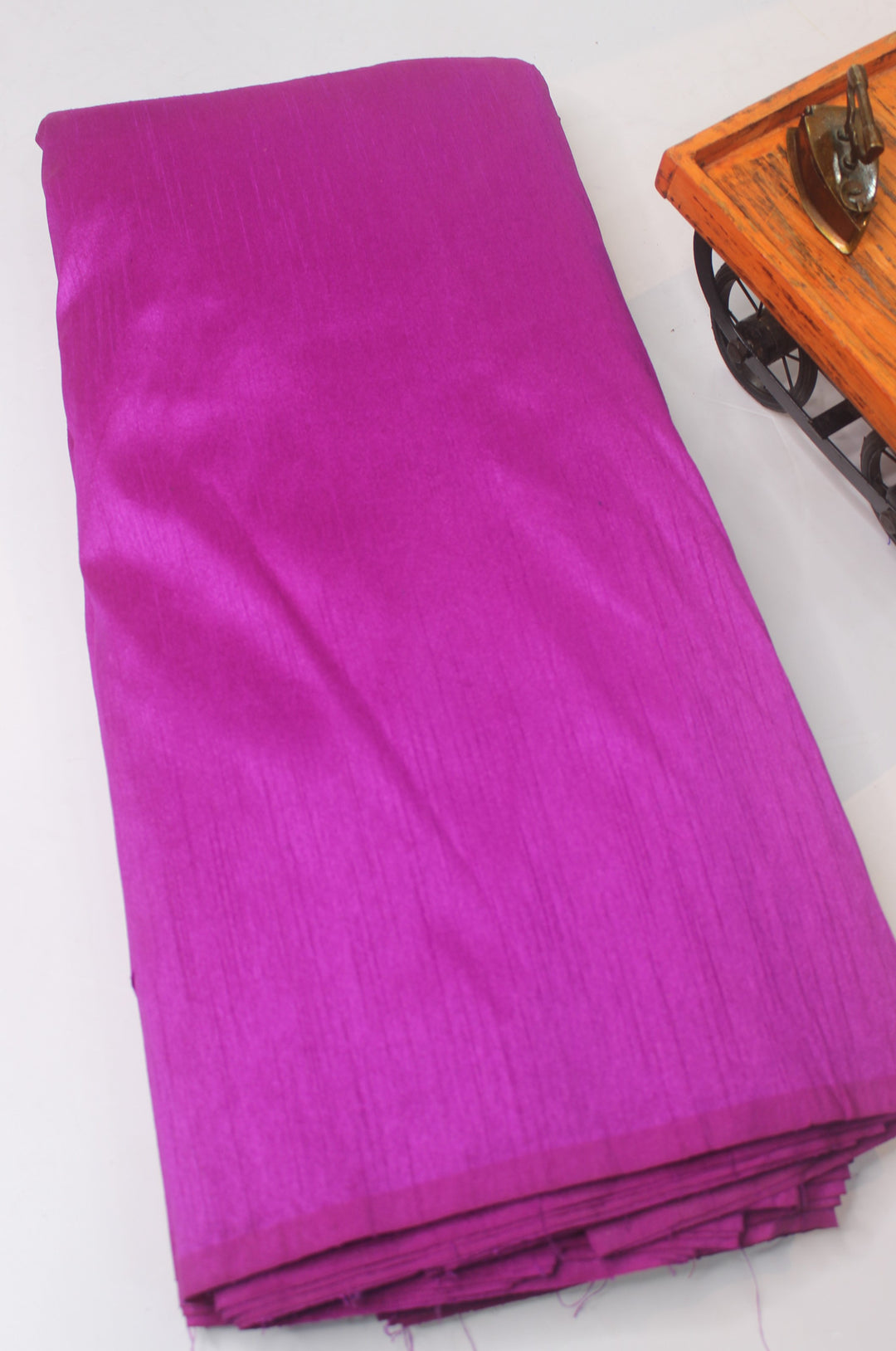Raw silk fabric