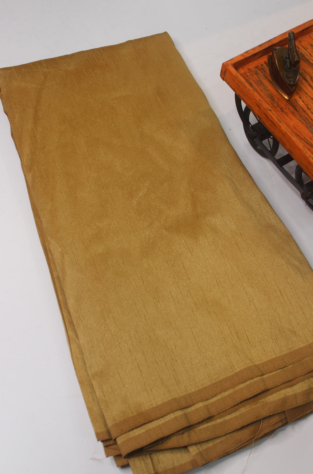 Raw silk fabric
