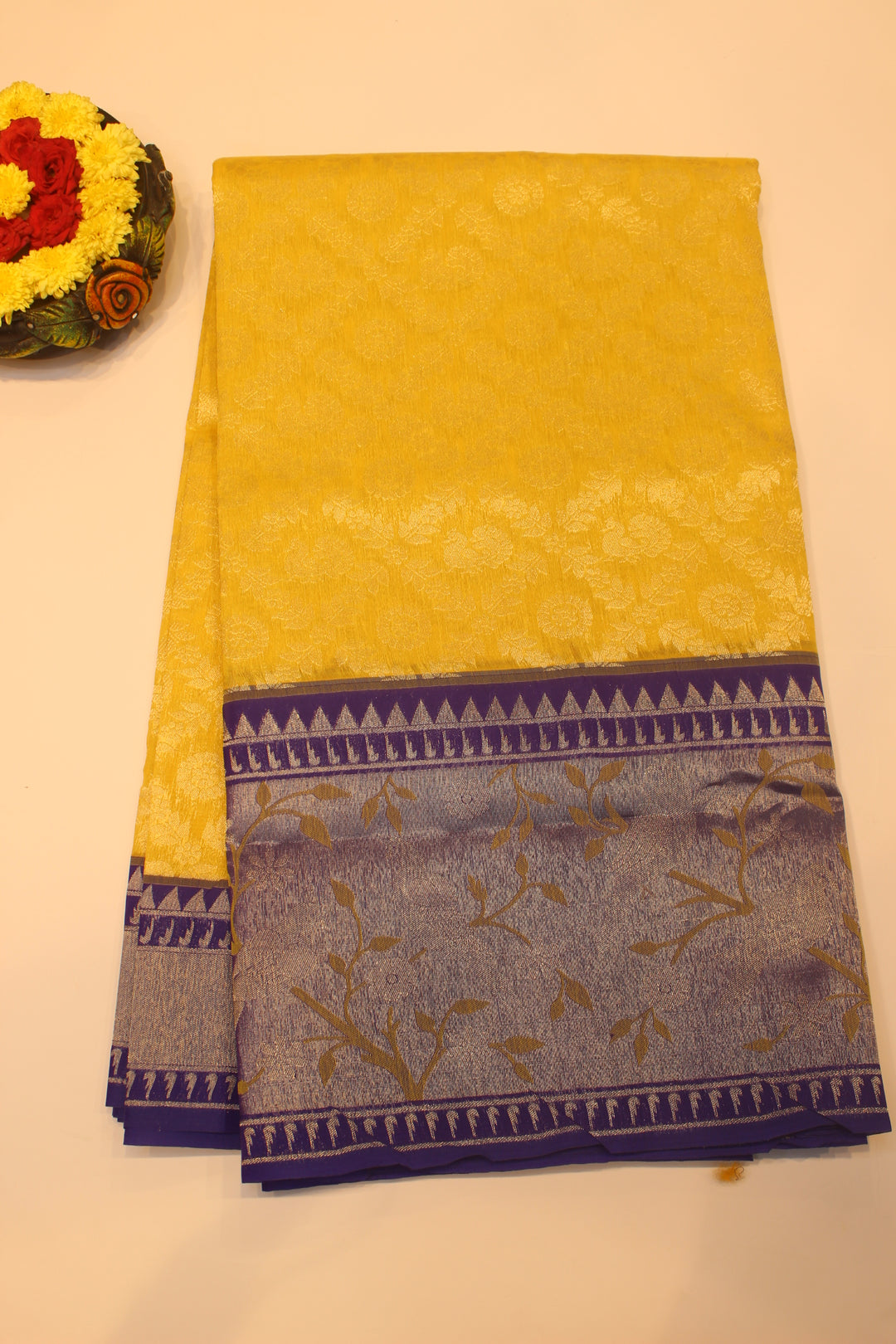 Tissue Gadwal Saree
