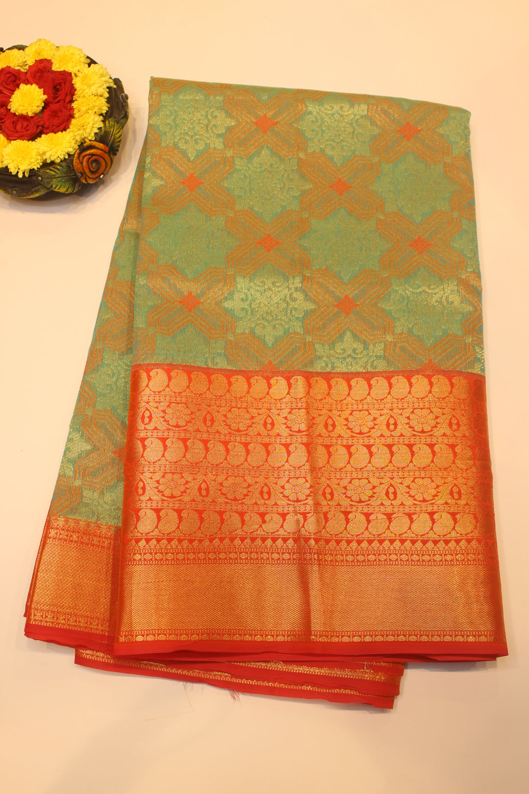 Tissue Gadwal Saree