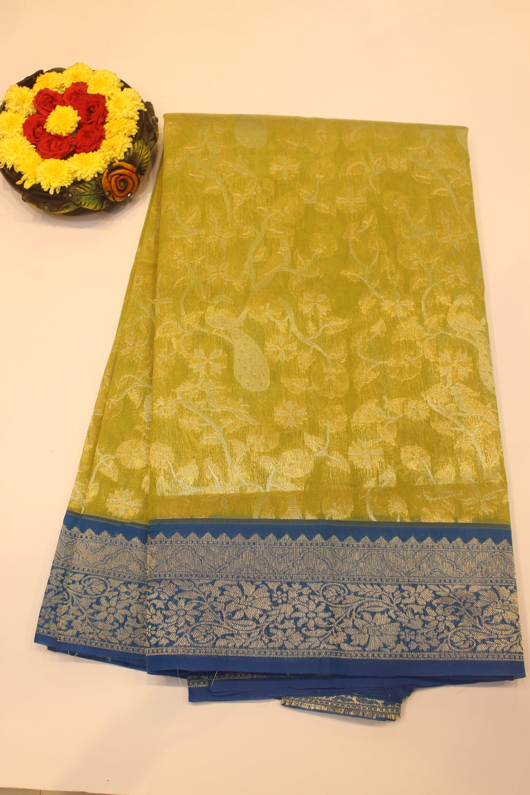 Tissue Gadwal Saree
