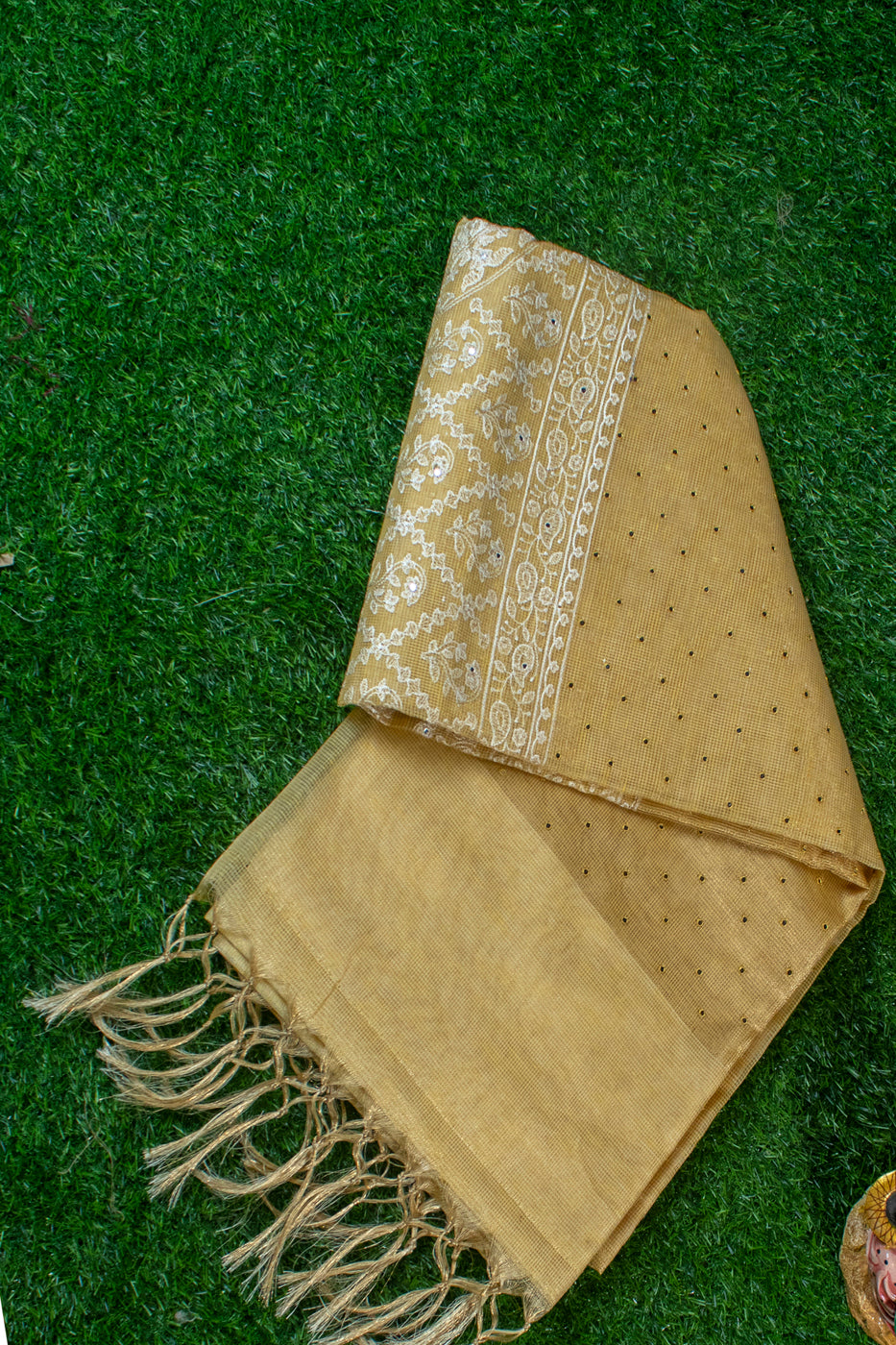 Tissue kota with mirror embroidery