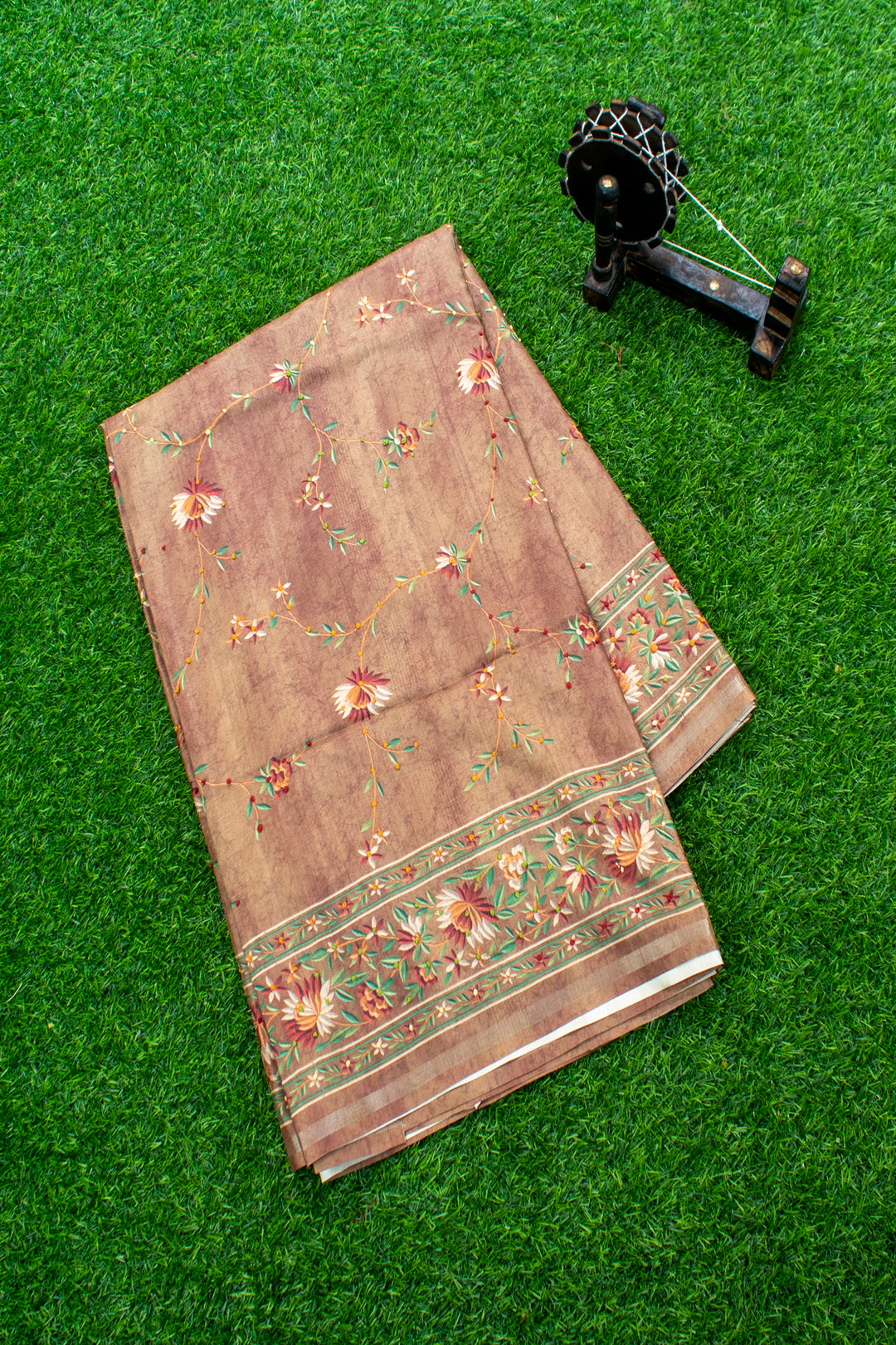 Semi Tussar Saree with French Knot work